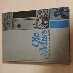 University of Mississippi Ole Miss 1970 Volume 76